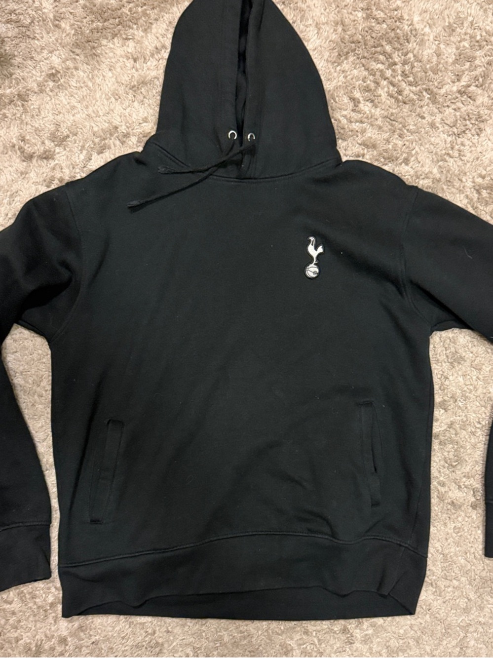 Men’s Tottenham Hotspur Black Hoodie with Crest; size XL